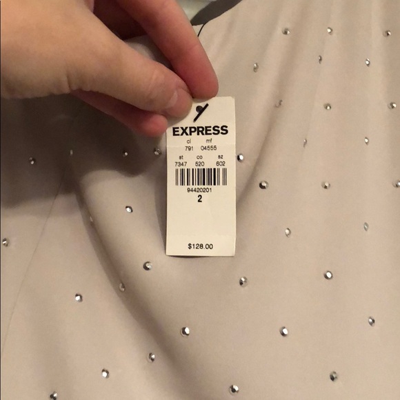 Express Dress - Picture 5 of 5
